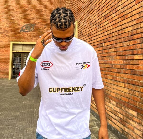 camisa overzise cupfrenzy